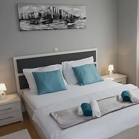 Sea Stone Apartment *